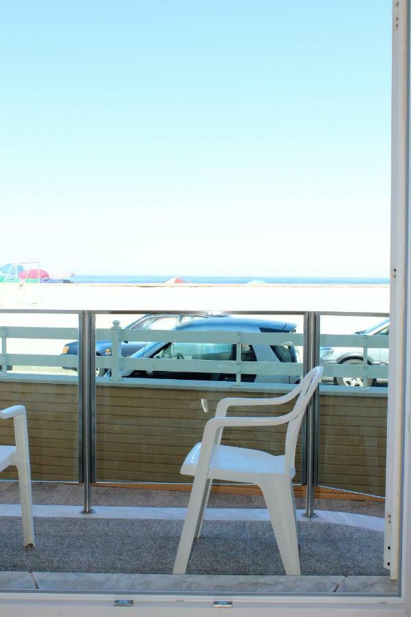 Apartamento Em Frente Ao Mar Кошта-Нова Екстер'єр фото